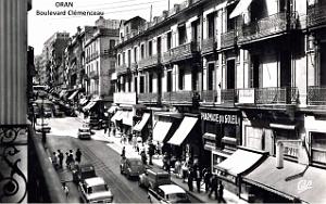 2257- Oran - Boulevard Clemenceau  hauteur pharmacie du soleil- 1957